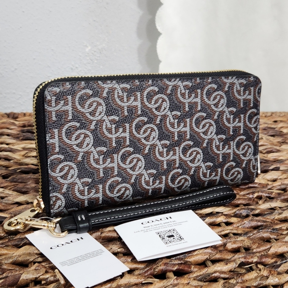 New COACH CF521 Long Zip Around Wallet Black Monogram print